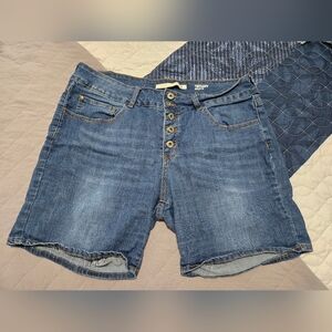 Button Fly Denim Blue Women's Shorts Tiffany Brand